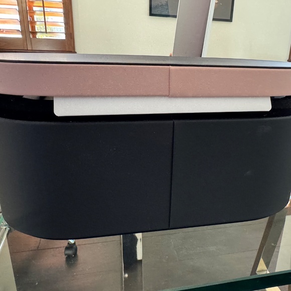 Dyson Airwrap™ multi-styler and dryer - Picture 4 of 4